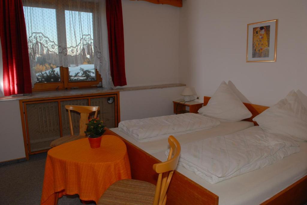 Hotel Gasthof Zum Neubau Kißlegg Camera foto