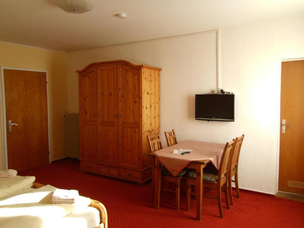 Hotel Gasthof Zum Neubau Kißlegg Camera foto